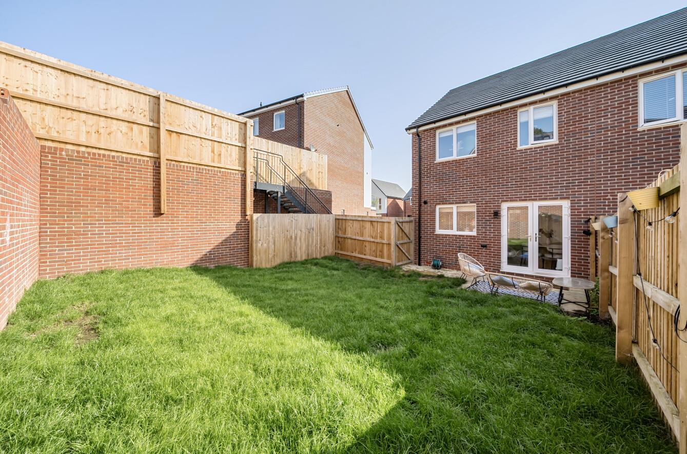 Ffordd Picton Tuberville, Sketty, Swansea, SA2 7RG